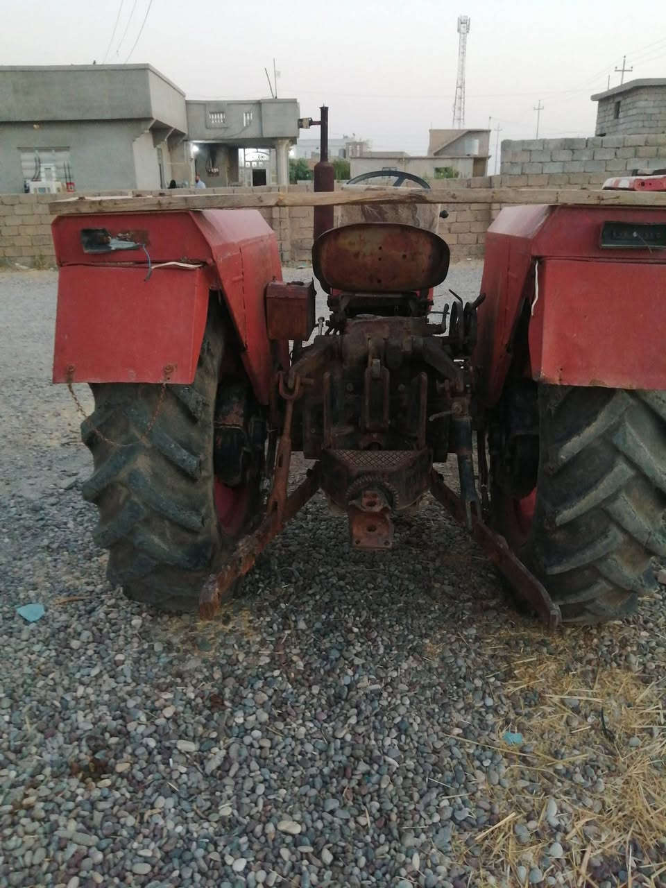 للبيع عنتر 71 جاهز نگره سلف موديل ٨٢ محرك گير اكسل هودرليك شرط تايرات الورى نص عمر نگره سلف جاهز للكراب السعر ٢٨٠٠ العنوان قريه الشبالي رقم الموبايل *********** والخاص مفتوح العنوان محافظة نينوى ناحيه الگياره قريه الشبالي

