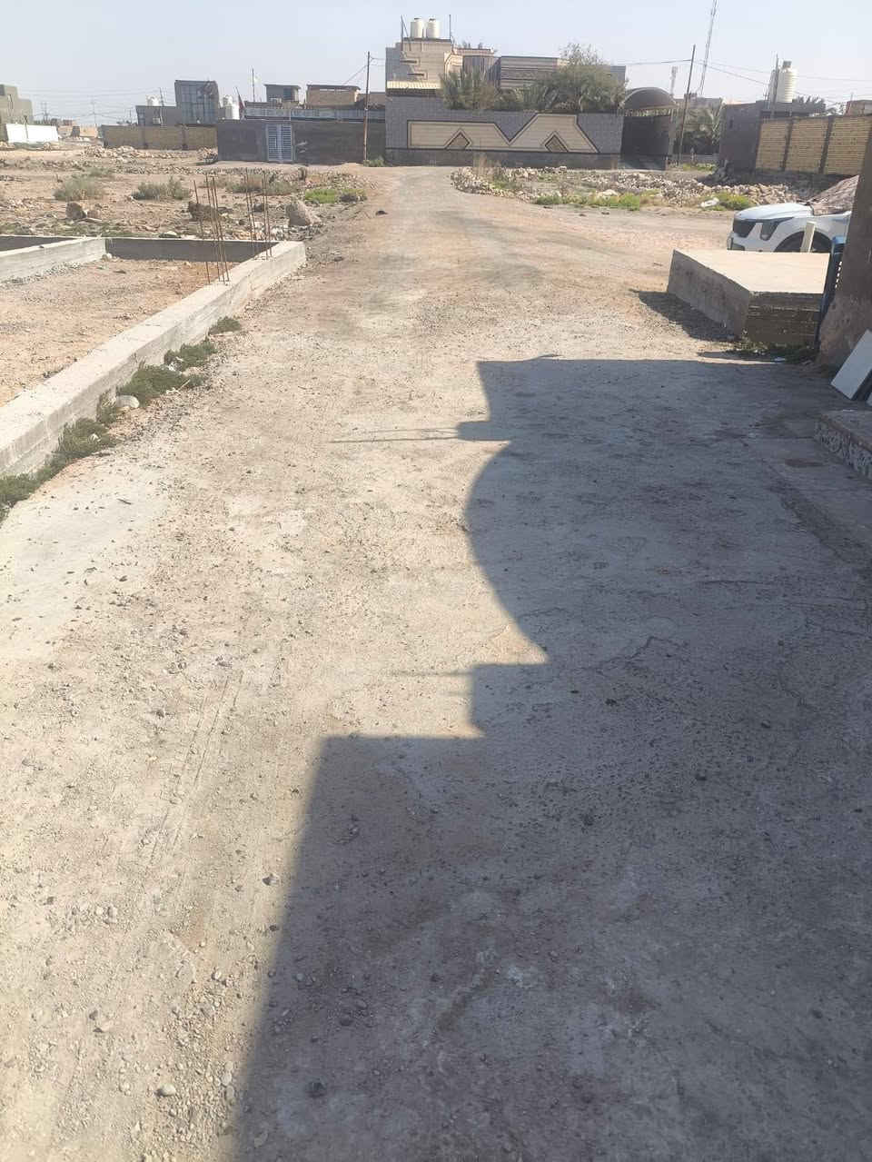 📍 قطعة أرض للبيع – خلف جامعة الصادق (ع)
🏡 الموقع: نزلة سلام معيوف، قرب المحلات والحسينية.
📐 المساحة: 216 متر
📄 نوع السند: إقرار محكمة
🧱 الرباط: كونكريت مسلح
💰 السعر: 11 مليون دينار مع مجال بسيط
📞 للاستفسار والتواصل:
***********
🤝 شعارنا: الصدق والأمانة والتعامل المباشر 
🔑 رقم البائع يُسلَّم للمشتري مباشرة، ويُعتبر أمانة الله.
📍 عنوان : السماوة
