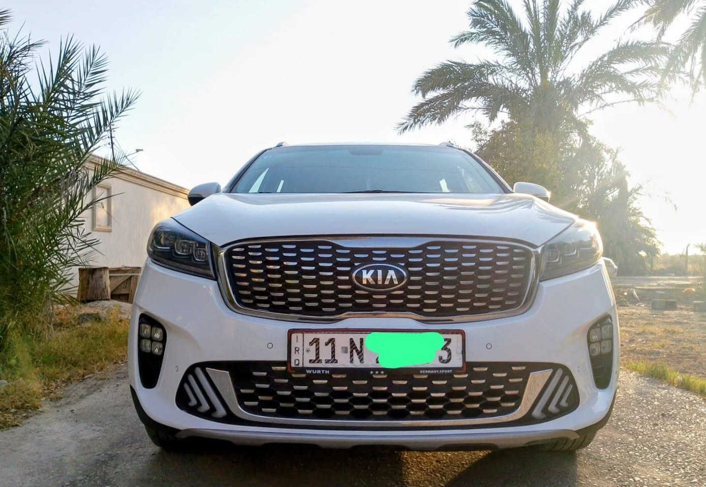 سورنتو وموديل ٢٠١٩  خليجي رقم بغداد
مكفولة من الضربة 
بيها بارد بمكانات بسيطة 
٦ سلندر 
٧ راكب 
كشنات جلد 
كشنات كهربائي 
تبريد ٣ قطع 
شحن واير ليس 
بردات خلفيه 
السعر ٢٤٠ وبيها مجال 
مكان السيارة بغداد التاجي 

‭ ***********‬للتواصل  
مكلف بالنشر

