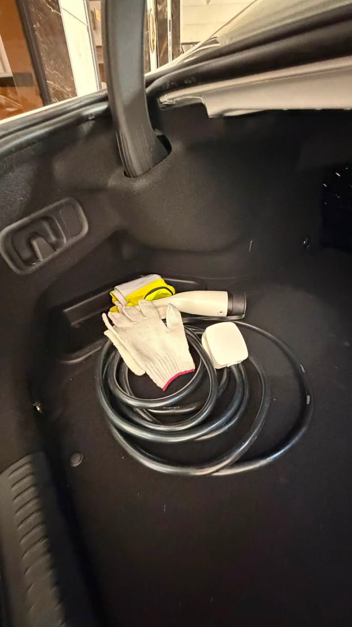 مرسيدس C350eL موديل 2024
🚘 Mercedes-C350eL – 2024

عليه رقم حلو وشبهه مميز ✅

* وارد وكالة خليجي

* فل مواصفات

* هايبرد (بنزين + شحن كهربائي)

ماشيه 1,400 بعدهه زيرو

* مغلفة حماية BBF بالكامل

📍 الموقع: بغداد
الاتصال.
***********📞
