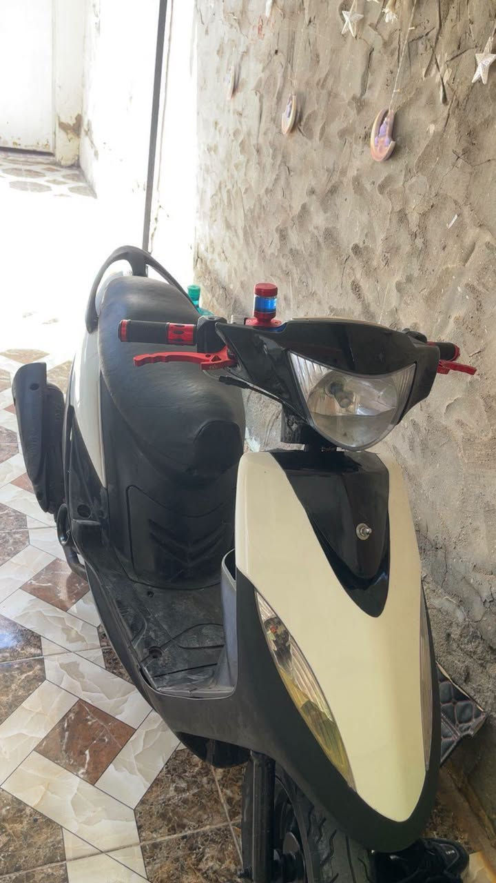 السلام عليكم
ماكس عدلة للبيع نكرة سلف اي نقص مابيها كلها شغاله شلعة ومعدل 
بوشة ٥٥ مزودة ومجمبزة صلنصه رياضي كفاله عامة ترايك للبصرة
السعر ٥٧٥ وبيها مجال بسيط مكاني ديالى ابو صيدا 
*********** واتساب واتصال

