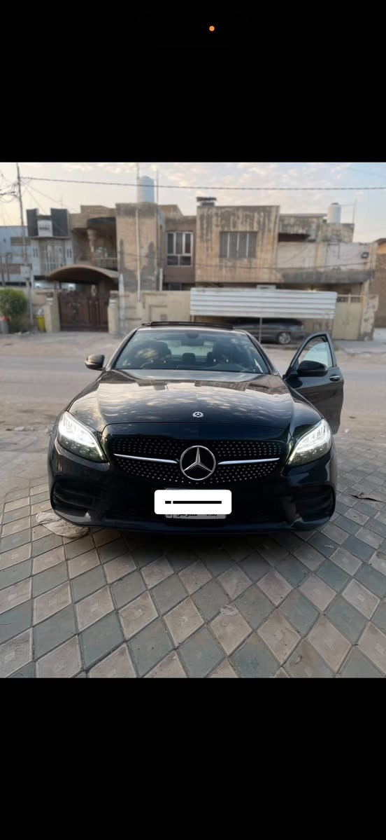 مارسدس AMGc300 نايت بكج اعلى مواصفات 
موديل :2020
وارد : أمريكي 
الممشى :100 الف كيلو متر 
الحادث : باب خلفي جهة السكن تبديل نفس اللون وشويه بارد بهلال الجاملغ بدون دواخل بدون ايرباك السياره كلش نضيفه استعمال شخصي 
رقم بغداد بأسمي تحويل ثاني يوم 
السعر : 245 وبيها مجال 
للاستفسار: ‭***********‬
