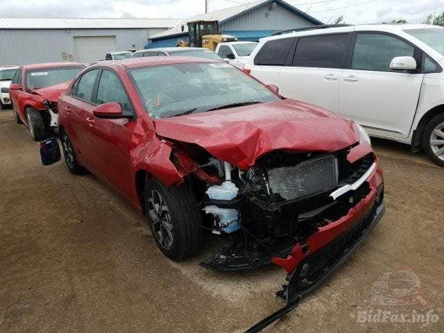 السلام عليكم 
للبيع فقط 
فورتي احمر 
موديل 2020
حادثها بنيد وشويه من الجاملغ 
وناشر صور الحادث 
السياره جديده بمعنى الكلمه 
محرك 2000
كير AT
كأمره دوار 
تحديد مسار 
رادار جانبي 
العنوان زيونه 
السعر 119$
موبايل *********** بغداد, العراق

نص مكتوب في الصور:
- BidFax.info