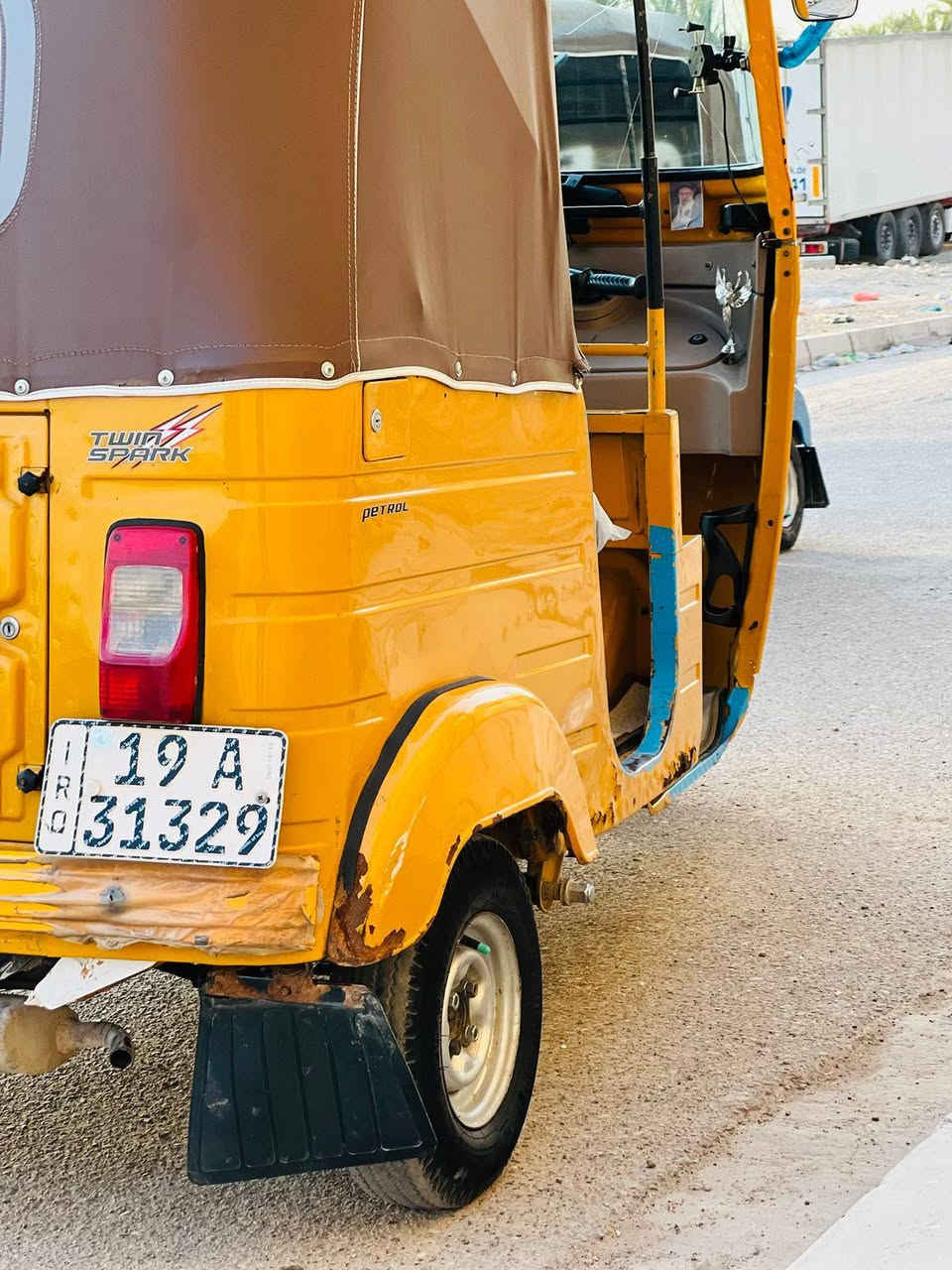 سلام عليكم تكتك للبيع 2020ميكينه مفتوحه لا تنقيص ولا تبخير تكتك حلوه تخم تاير لايت زنون مكان بغداد البياع *********** @إشارة
