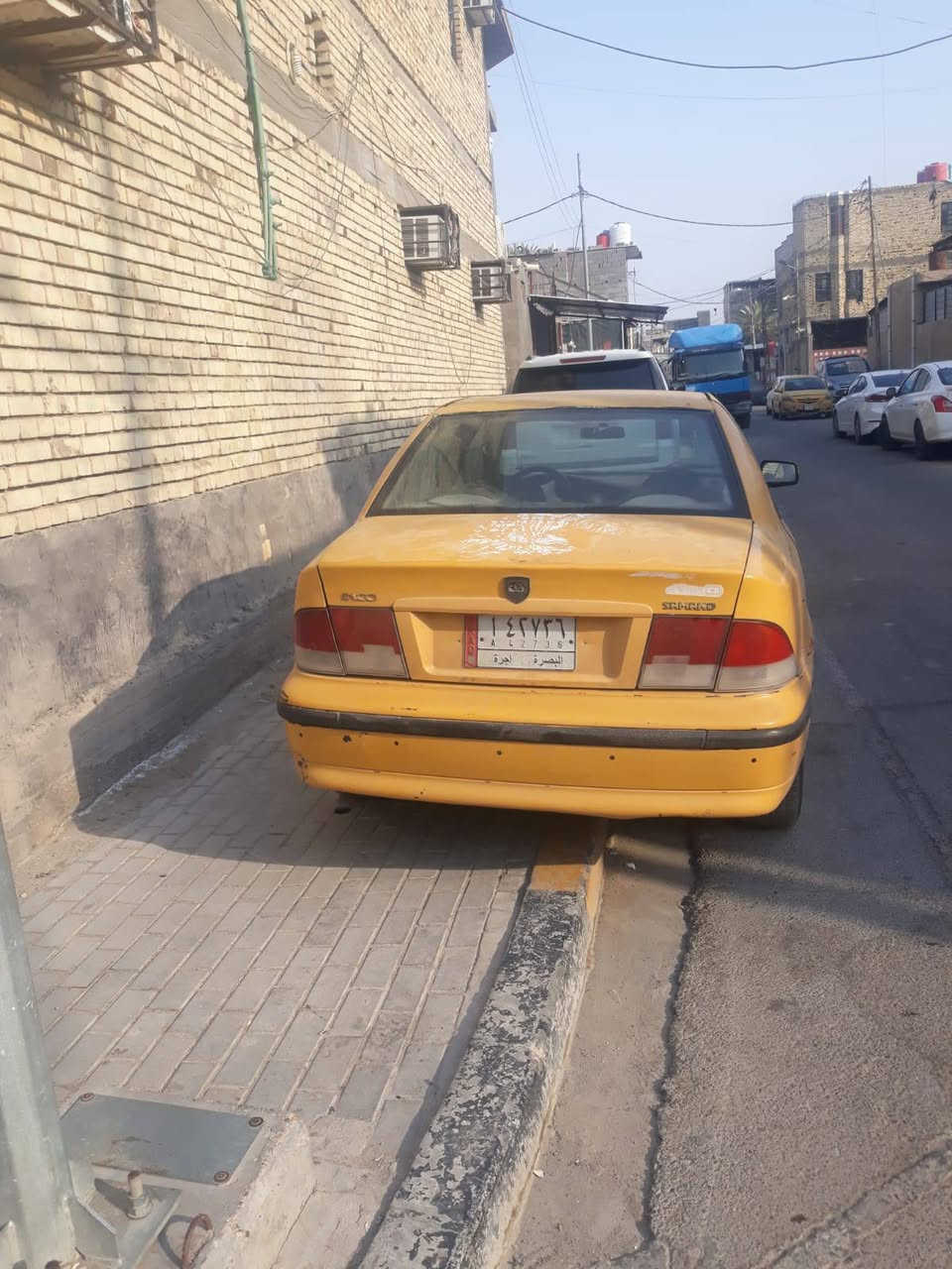 سلام عليكم للبيع سمند موديل 12 سياره حلوه حداديه جديده ماعده مكينه بيها كازيكت رقمه بصره هيها وغرامات كله مصفره سعره 15 وبيها مجال مكان سياره بصره هذا رقمي ***********
