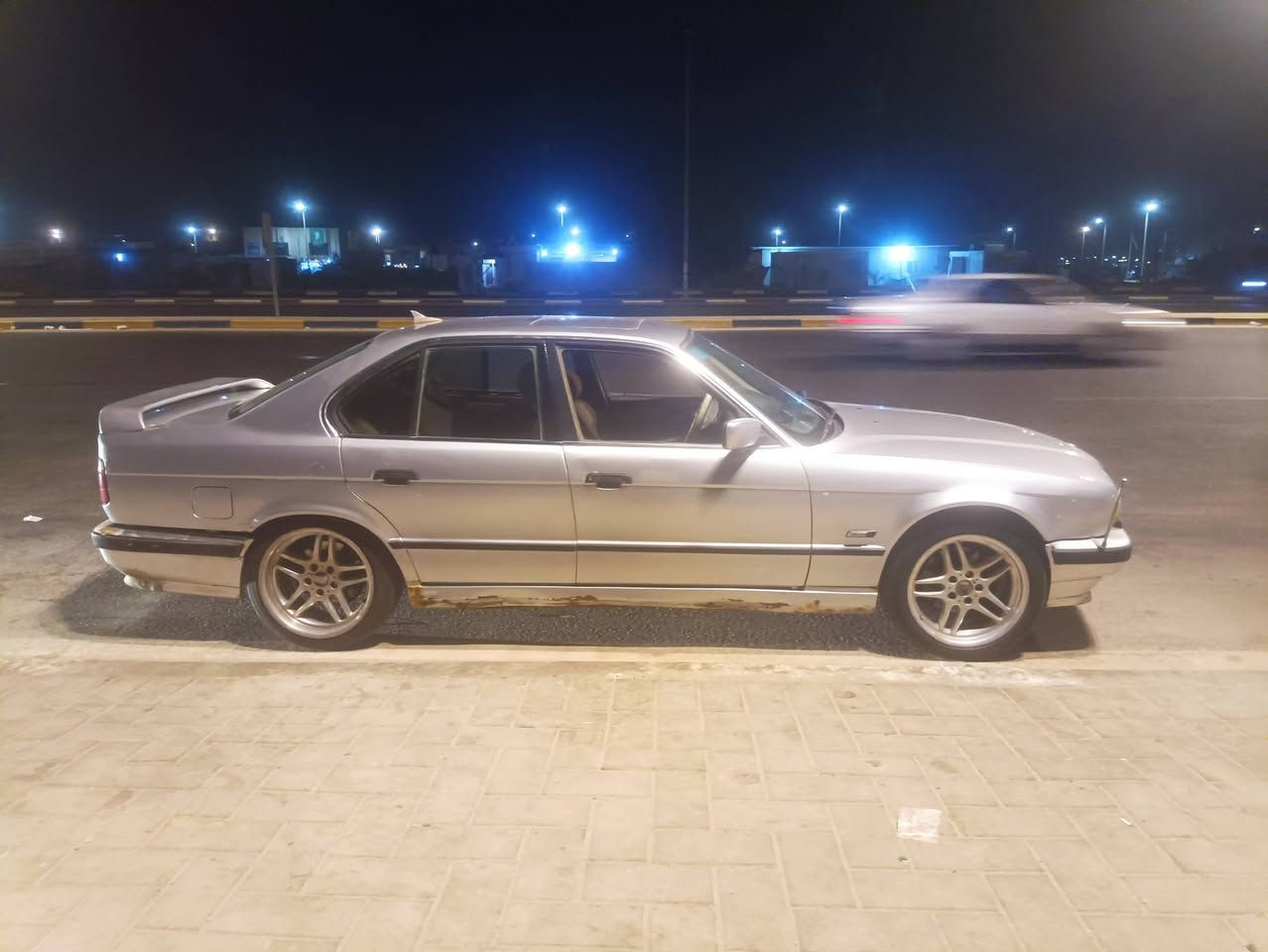 سلام عليكم
525 رقم بغداد سنويه ساقطه 

مكينه تبخر 

كشن كهربائي تنته شغاله 

حداديه صدر جديد خلفيه تعبانه 

تخم تاير جديد 

بديعا نضيف صبغ نضيف بيعا حادث بلبجم لايت وبنيد وبدلت جاملغ 

السعر  43 البصره ***********
