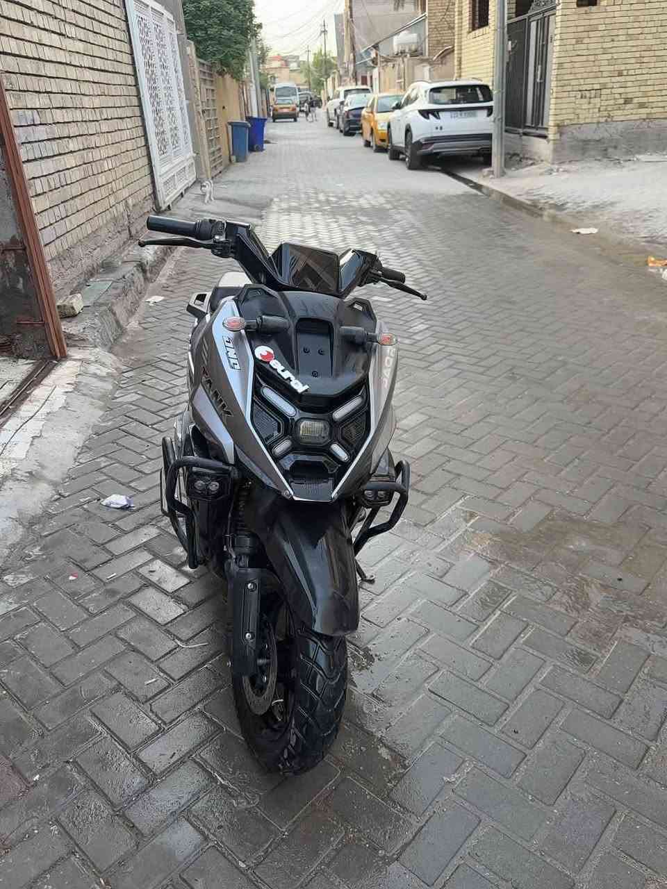 أباتشي • ٢٠٢٥ • بطاريات وكالة