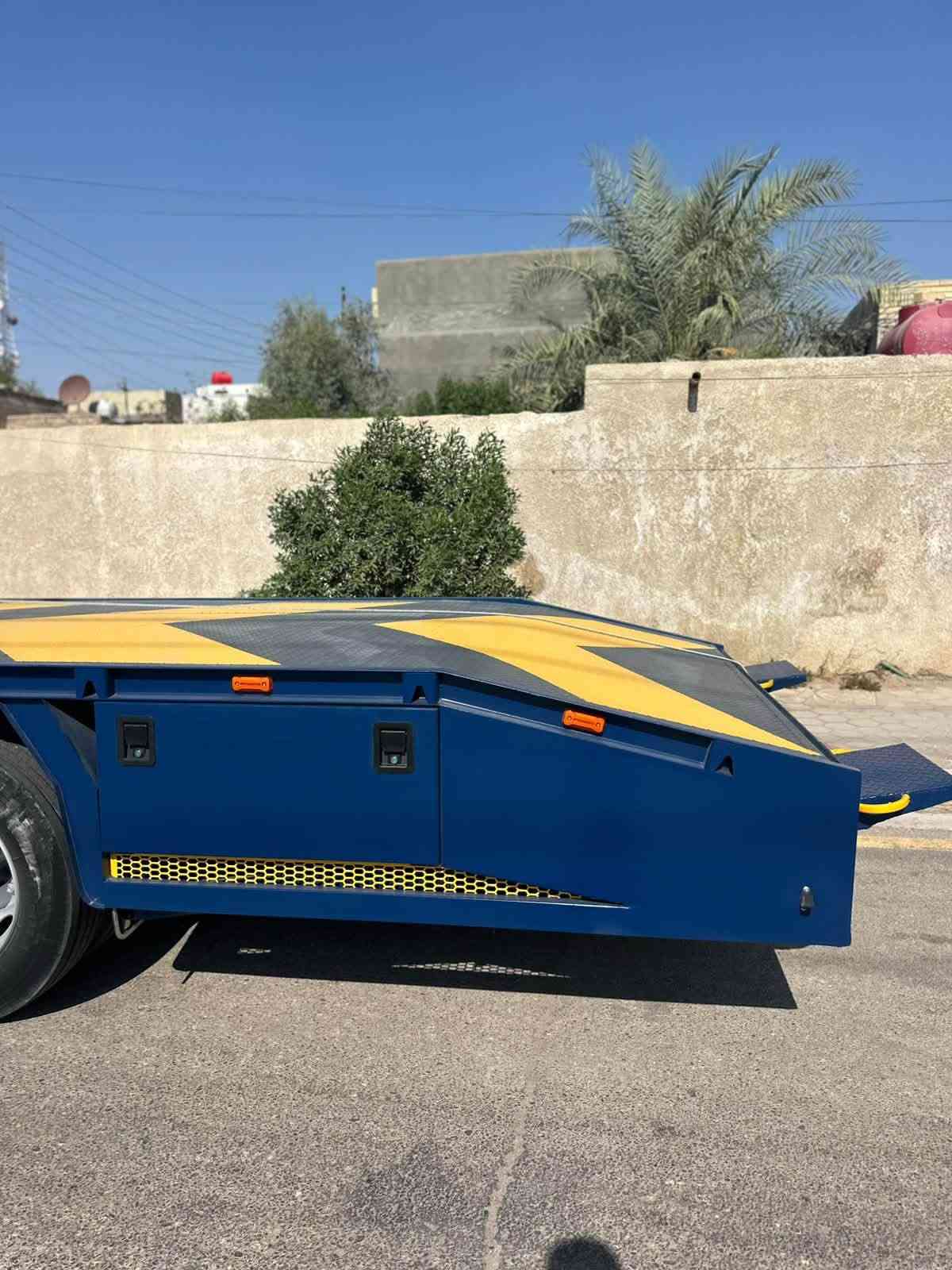 السلام عليكم
للبيع اتيكو سطحيه موديل 2014 

حجم 15،27

8برغي 

رقم أربيل 

سياره جاهزه ونضيفه 

مكان السياره واسط النعمانيه 

الاستفسار الاتصال على الرقم التالي 

***********/***********

نص مكتوب في الصور:
- SalarTrucks.com