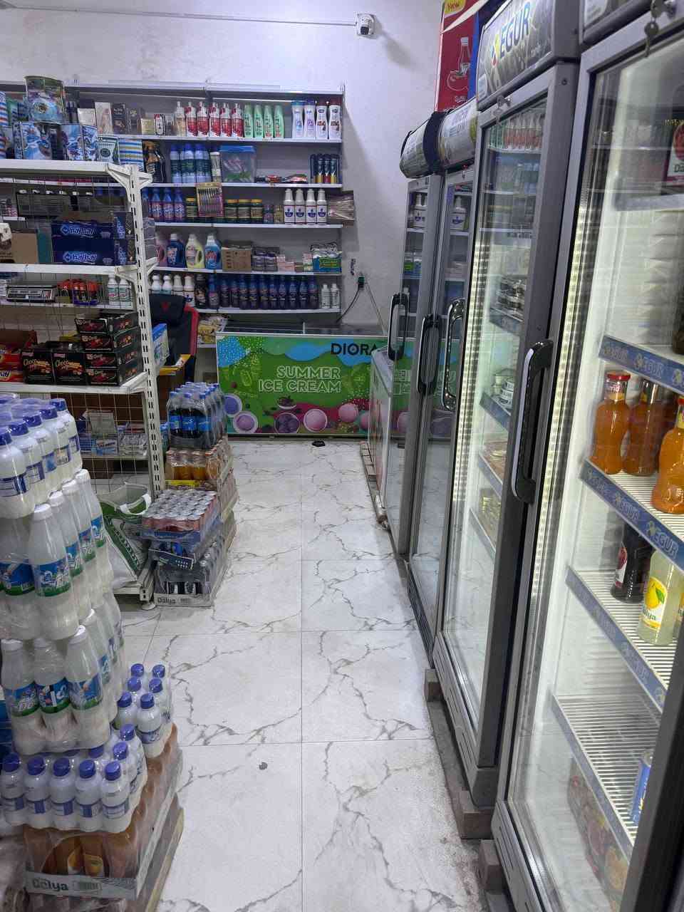 محل غذائيه للبيع ناصرية شارع المشايه حي الامير البيع عدم التفرغ للتواصل واتساب
***********
