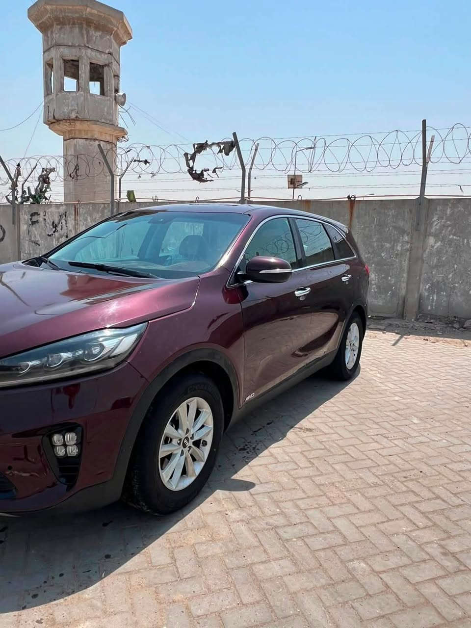 السلام عليكم سياره سورنتو وارد امريكي مديل 19 سياره تخم تاير جديد حداديه جديده تبريد جديد سياره احلا من صور دوشمه جلد شاشا جبيره سياره سويج مو بصمه مكينته 6 سلندر سياره بيهه جاملغ وبنيد وشبر باب صندوك سعر السياره 155 وبيهه مجال رقم الهاتف( ***********)  مكان السياره البصره
