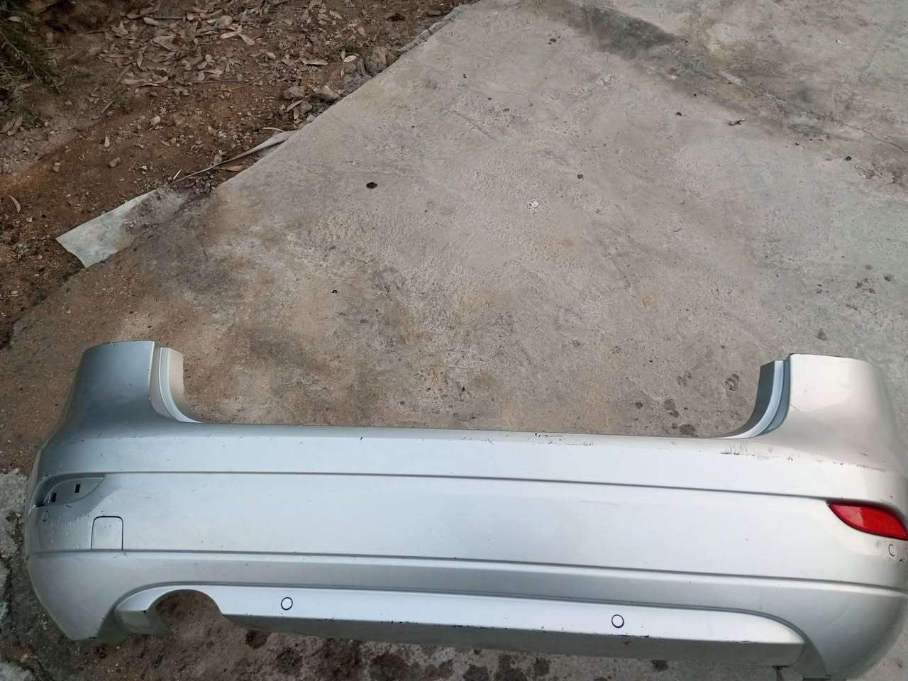 دعامية خلفية • رينو فلونس • المسيب