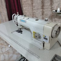 مكينة خياطة • جديدة • قابلة تفاوض