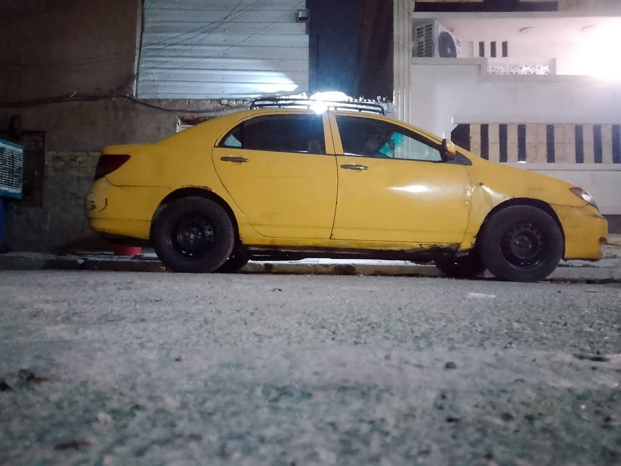 سياره بي واي دي اف ثري موديل ١١كير عادي رقم بغداد سنويه بسمي  ابيع لحم على باريه سعر ٢٤ورقه *********** الشعله
