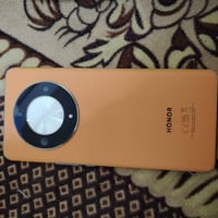 هونر X9b • مستعمل ممتاز • اغراضه كاملة