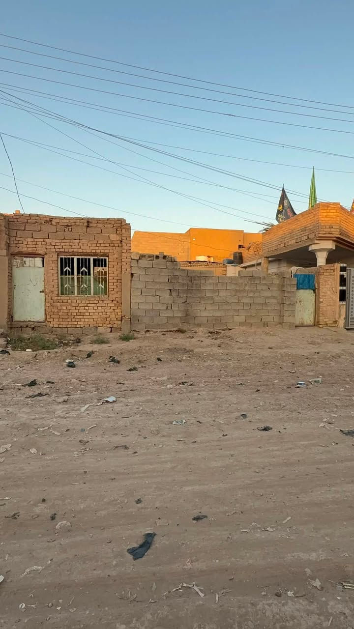 قطعة للبيع 100 متر طولي حي الطف (النهروان)
نصف قطعة (بناء قديم ) للبيع بمساحة 100 متر مربع (من أصل قطعة مساحتها 200 متر)، في موقع مقابل مدرسة المسائية، التوصل. ***********
