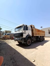 شاحنة • للبيع