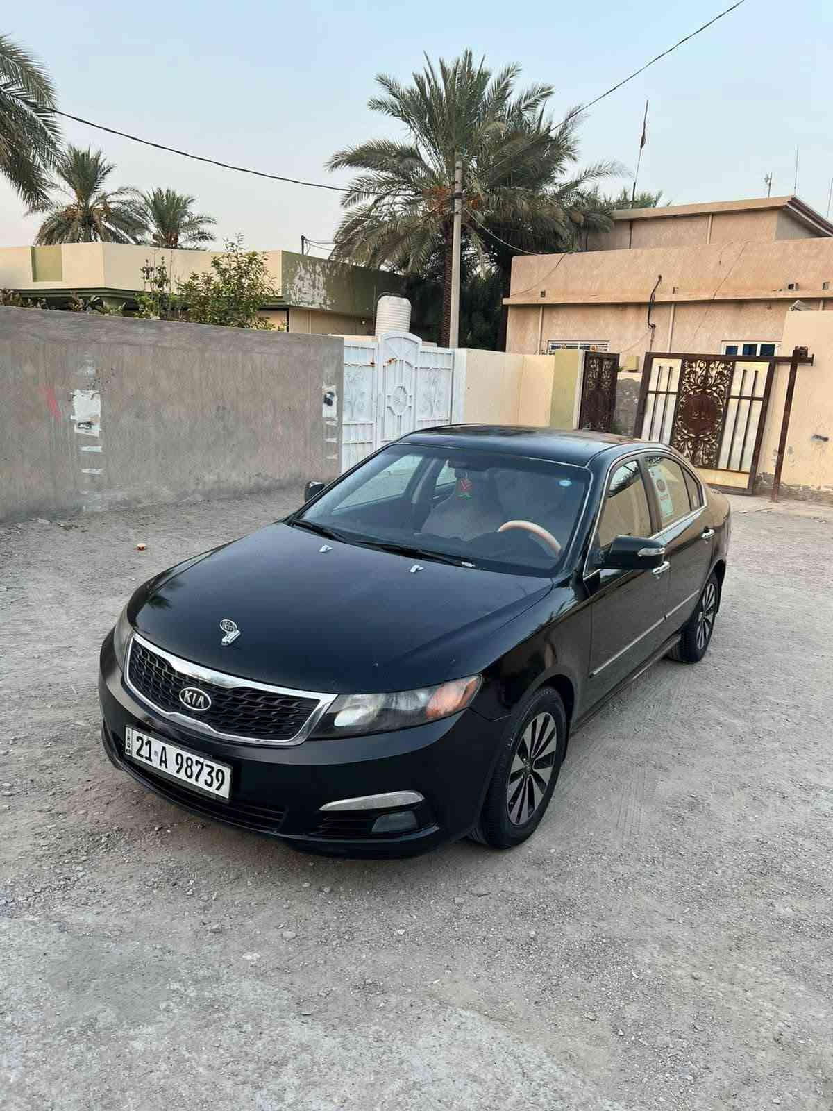 سلام عليكم كيا اوبتيما 2010 خليجي مكفولة من الحادث
بيها قطعتين صبغ بدون دواخل سونار مع الصور 
رقم سليمانيه نكليزي بسمي سنويه الغايه 28 تحويل مباشر 
سياره جاهزه من كلشي السعرر $ (80) بيها مجال قليل 
مكينه 2000 دوش مكينه كير مكفولات شرط ماا مفتوحات 
لا صرف لا بخار صدر امامي خلفي جديد تبريد ثلج تخم تاير 
سياره جاهزه ميكانيك كله جديد منضومت زنون ثلجي 
مكاني ديالى بعقوبة رقم هاتف ***********
