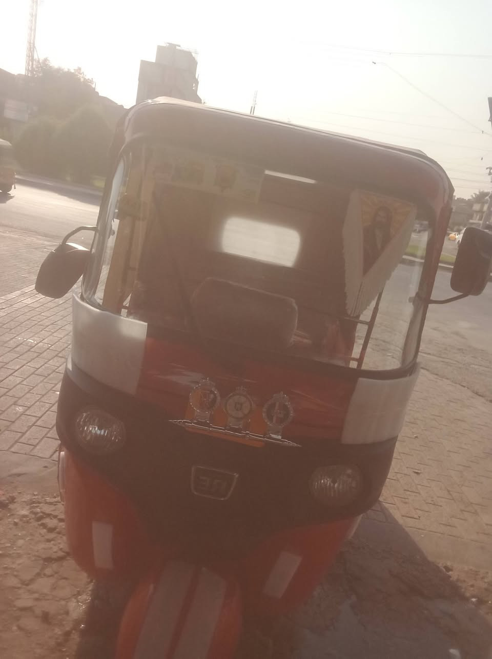 سلام عليكم تكتك ٢٠١٧ أوراق كامله المصطفى سعر ٤٢٠٠ وبيهه مجال بصيط تكتك مكينه خير من الله اتصل وبل خدمه ***********
