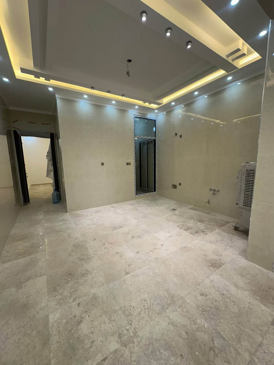 🏡 تونات ٣ للبيع | زيونة 712

📐 مساحة كل دار: 150م²
🛏️ 4 غرف
🚿 خدمات متكاملة
📍 الموقع: زيونة 712

✨ فرصة مميزة للسكن والاستثمار في واحدة من المناطق الحيوية في بغداد.

🏢 مكتب الودق للعقار
نختار الأفضل لتبني مستقبلك 🤍

🔑 بيع – شراء – إيجار – بناء – ترميم
📸 عرض وتصوير مجاني
📋 نستقبل جميع العروض السكنية والتجارية

📞 للاستفسار والتواصل:
***********
***********

📍 عنوان مكتبنا:
زيونة 710 مقابل نادي بلادي
وشارع فلسطين – بناية فرمان قرب كلية الرافدين
