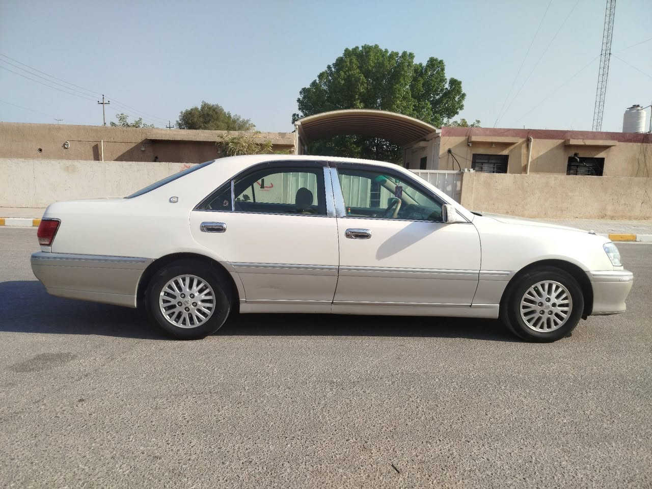سلام عليكم ملكه 2004

ادوات ادوات كصه جنطه

فوول 1/1 عده الفتحه

4 دكم 

البدي يخبل موس احله من الصور

كرستال اصل 

محرك ديفور الكبير جديد

كير جديد 3 حركات

حداديه 90/100

تايرات 80/100

نضام سرقه

سويج ريمون ابلادي

ستيرن كهربائي

تحكم ستيرن 

دبل شاشه اكتروني + ميل

كشن خزن مومري 

سبلت دوار 

شاشه كرستال

تبريد خلفي

ثلاجه خلفيه

تحكم خلفي + امامي

4 كهربائي 

برديه خلفيه

دواخل عسلي

مكاني نجف

السعر 31وبيها مجال بصيط 

***********
