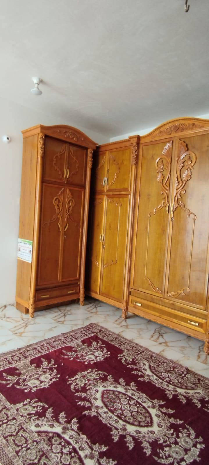 غرفه للبيع • نضيف كلش • بها مجال