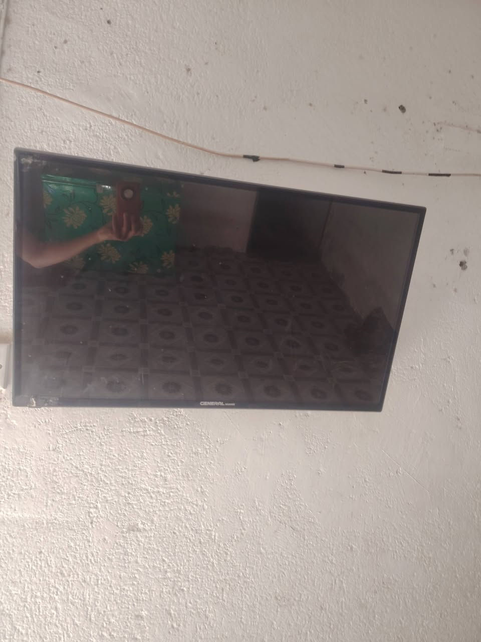 السلام عليكم
شاشه جينيرال الاصليه حجم 32 للبيع (مابيها نت) لا داخله تصليح ولا مبدل بيها شي السعر 100 الف وبيها مجال قليل العنوان البصره شارع كازينو لبنان للتواصل مع هذا الرقم ***********
