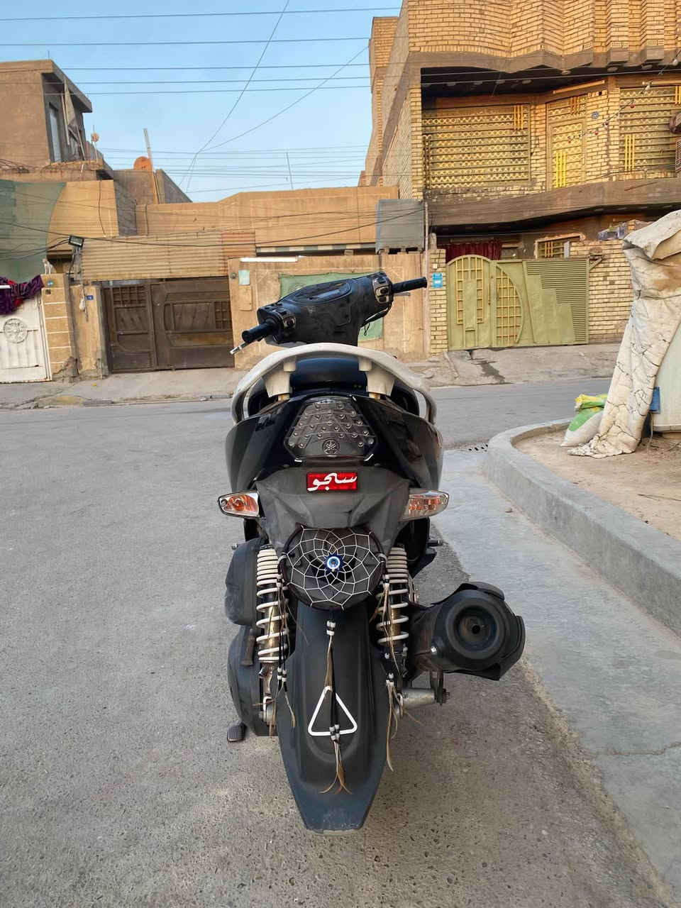 جيتي ار • بحاجة تصليح • خدوش