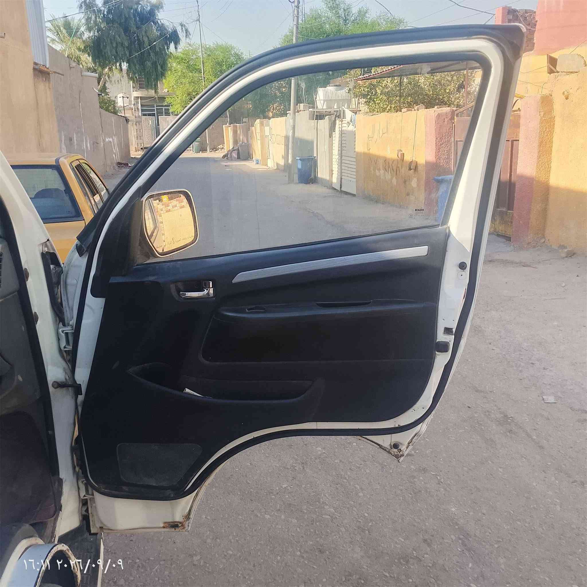 هايكر للبيع موديل 15رقم بغداد مصفره هياه وغرامه مداور ثاني يوم غاز بانزين تبريد شغال مجفته البارحه بس الكور ماسويته دخن ابيض السعر 90وبيه مجال***********
