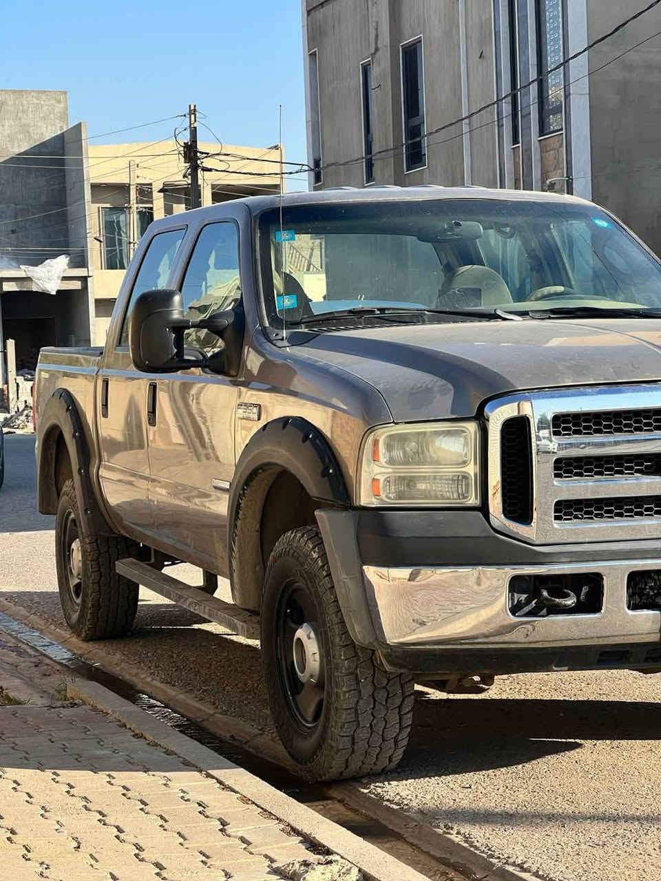 السلام عليم
سياره فورد F-350 موديل 2007 

بيها كصتين شاصي سبب تصغير البودي للجماليه (السياره كاز)

سياره بسمي 

( شرط شرط التحويل )

مكاني كركوك 

سعرها 90 وبيها مجال 

للستفسار اكثر  ***********
