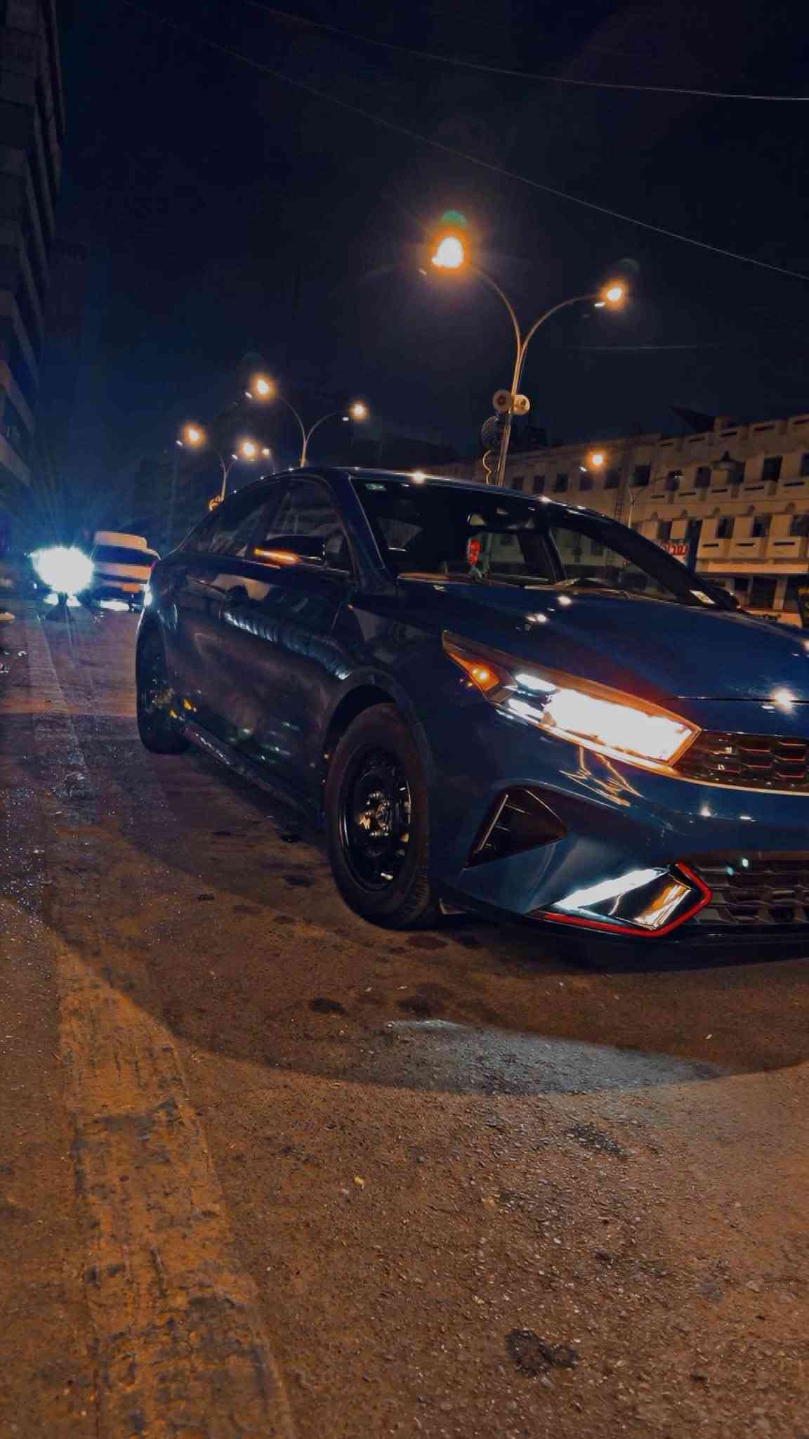 السلام عليكم كيه فورتي جيتي لاين معروفه مواصفاتهه السياره جديده وخير من الله برغي مافاتح بيهه حادثهه فقط قبق الجنطه  نفسه معمره كاصهه عله ايدي للبيع السعر 148وبيهه مجال ماشيه 60للتصال ***********
