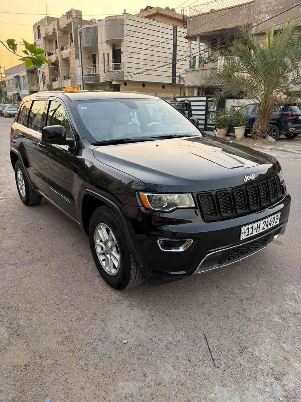 سلام عليكم للبيع جيب شيروكي 2018 وارد أمريكي بيه صبغ صفحه بدون دواخل سونار صور حادث بل منشور  سياره بدون يرباك سياره جاهزه بدون اي نقص سعر 168 سياره بكانه بغداد رقمي ***********

نص مكتوب في الصور:
- BidHistory.org