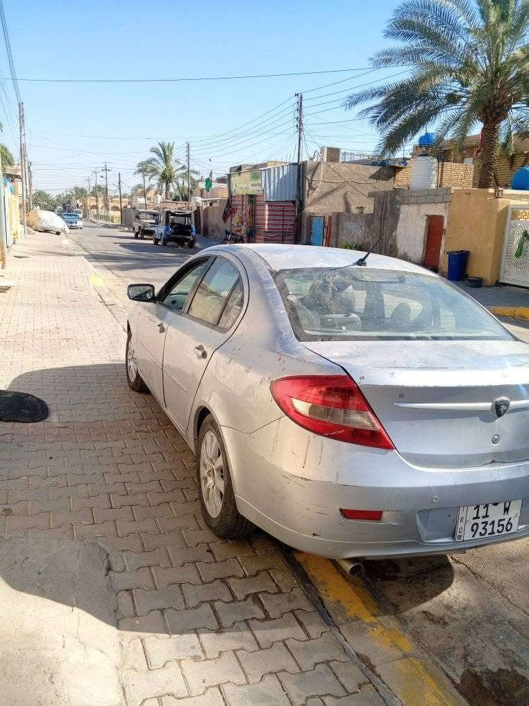 براون برسونا موديل 2011 للبيع السعر 42بيها مجال مكانها الصويرة ***********
