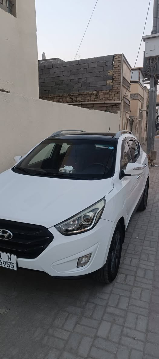 بسم الله الرحمن الرحيم 

🚘 للبيع – هيونداي توسان خليجي موديل 2016
فول مواصفات  مكفوله 

رقم بغداد باسمي الرقم الجديد 
✅ وارد خليجي
✅ محرك 2000 (دوش)
✅ رقم بغداد الرقم الجديد 
✅ السنوية مجددة لغاية سنة 2028
✅ السيارة مكفولة
✅ فول مواصفات ١/١ تحكم استيرن. بنراما. اشاير بالمري. كامره 
✅ التحويل خلال يوم واحد (ثاني يوم).
تبريد السيارة قطعتين 
كاميرا 
📍 مكان السيارة: الديوانيه

💰 المطلوب: 155 
السونار بالمنشور @إشارة 

📞 للاستفسار:
***********
