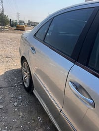 مارسيدس W211 موديل 2007 رقم بغداد سنويه باسم صاحبها محرك350cc __٦سلندر...