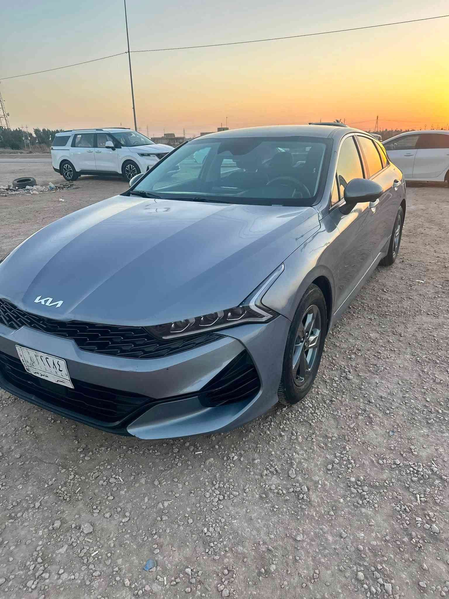 K5  2021
أمريكي باقي شهر وتصير حره 

تفاصيل اتصال ***********

نص مكتوب في الصور:
- КИ
