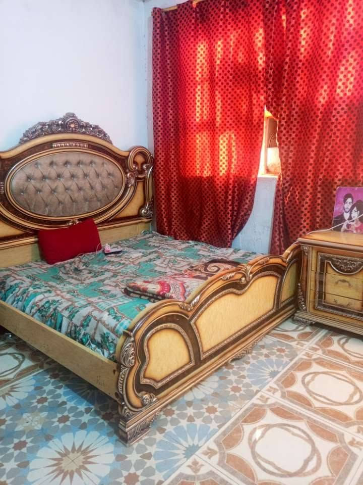 سلام عليكم غرفه مع دوشك  وتخم ب225 مكانهن زعفرانيه دور الصحه ***********تواصل واتساب
