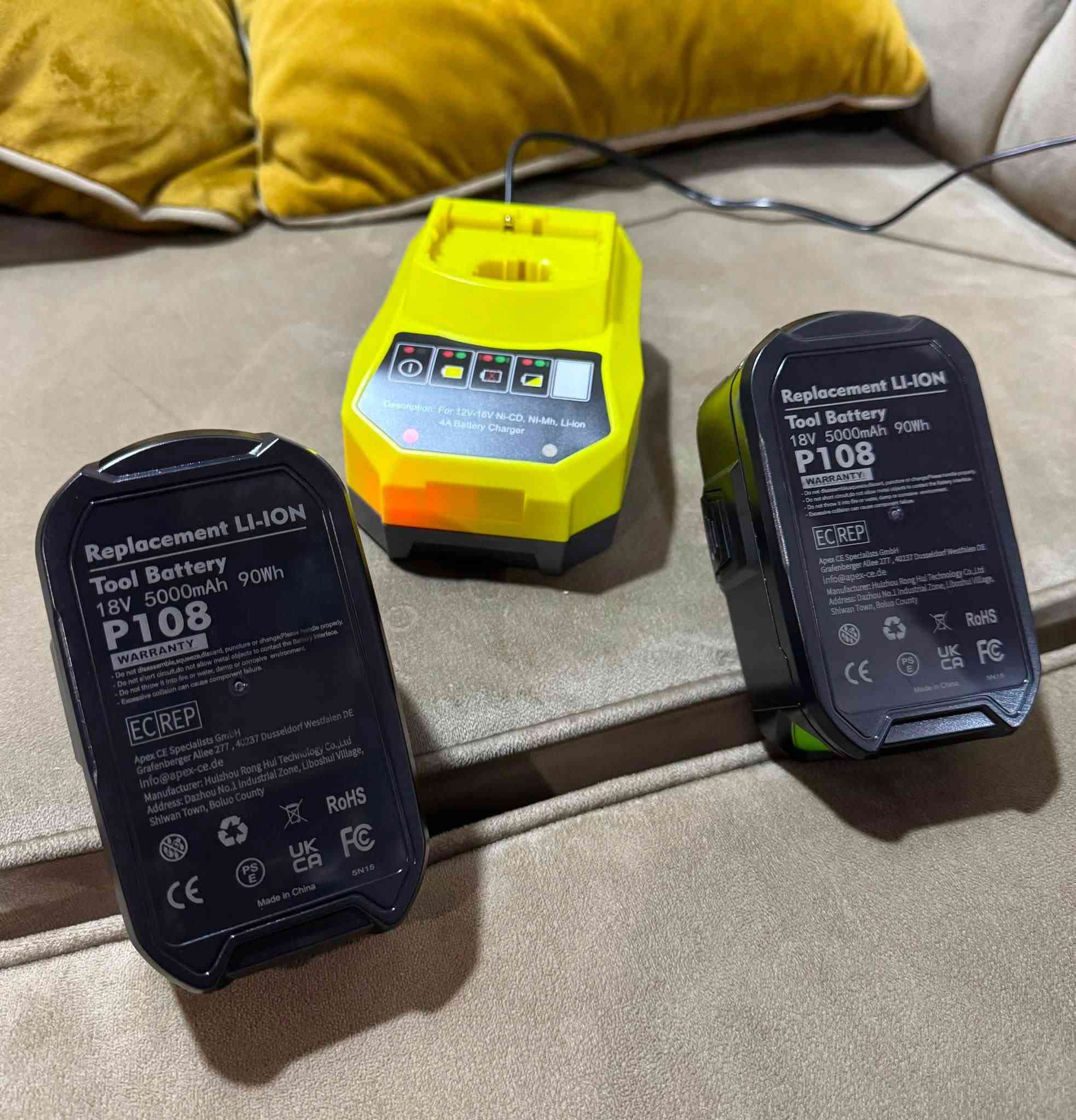 ریووبی سعر بلاشش ✅ شحن + دەبل بطاریە 5 امبیر مارکە Ryobi 18V ONE+ جدید توصیل متوفر واتس ئاب ***********

نص مكتوب في الصور:
- Ryobi 12V-18V One +
- افضل كواليتي مو عادى ضمان