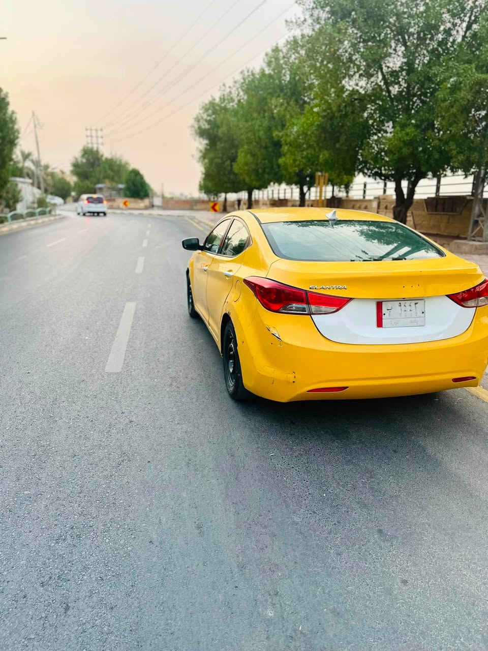 سلام عليكم البيع هونداي إلنترا موديل 2013 وارد امريكي حادث مبدل بنيد والجاملغ نفسه مرجع ومعجون بالجملغ الخلفي هنا بالعراق وكير ومكينة كفاله  لا تنقيص ولا تبخير 1800دوش تدفئه وتبريد وتدفئة كشنات وهيه وغرامات مصفره السعر 92 وبيه مجال مكان كوت مركز مدينه لاستفسار علا رقم***********
