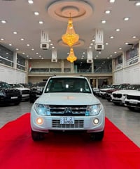 باجيرو  ‏(GLS ) موديل: 2013 ماشية : 139000 KM  المواصفات  فتحة  تحكم س...