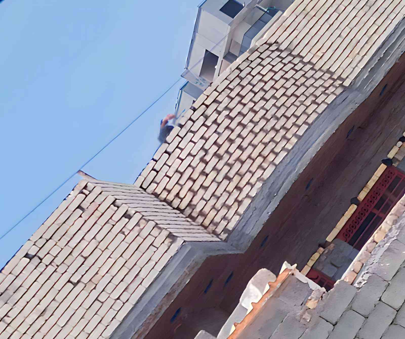 سلام عليكم 
خلفه بناء طابوك بلوك فرمستون متفرق حاليا قطعي يومي ع دبل اشراف مهندس ا
اتصال 
***********واتساب
