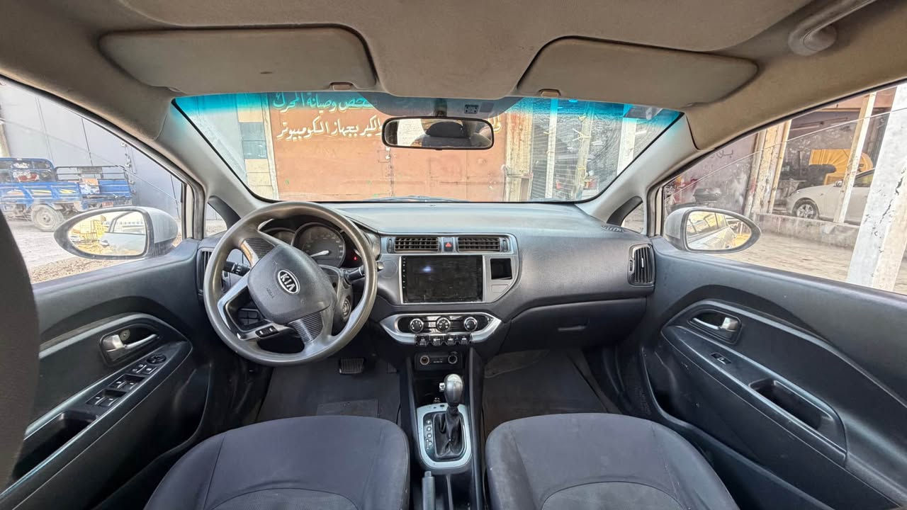 ربو 12خليجي محرك 1600كير محرك صدر تبريد جاهزه رقم واسط جديد السونر ويه الصور***********بغداد حي العامل السعر70 بغداد, العراق
