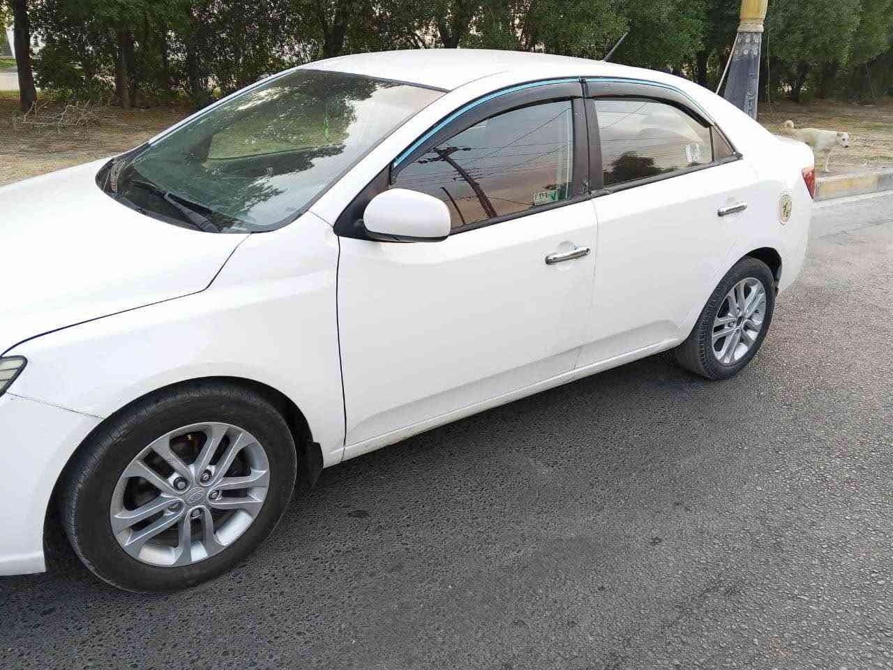 للبيع *********** السعر 73 سيراتو موديل 2012خليجي محرك 1600 دوش بيها صبغ قطعتين رقم أربيل سنويه نافذة وكاله عامه باسمي السياره حلوه وجاهزة كير ومحرك حداديه السعر 73 مكان السياره كربلاء المقدسة كربلاء, العراق
