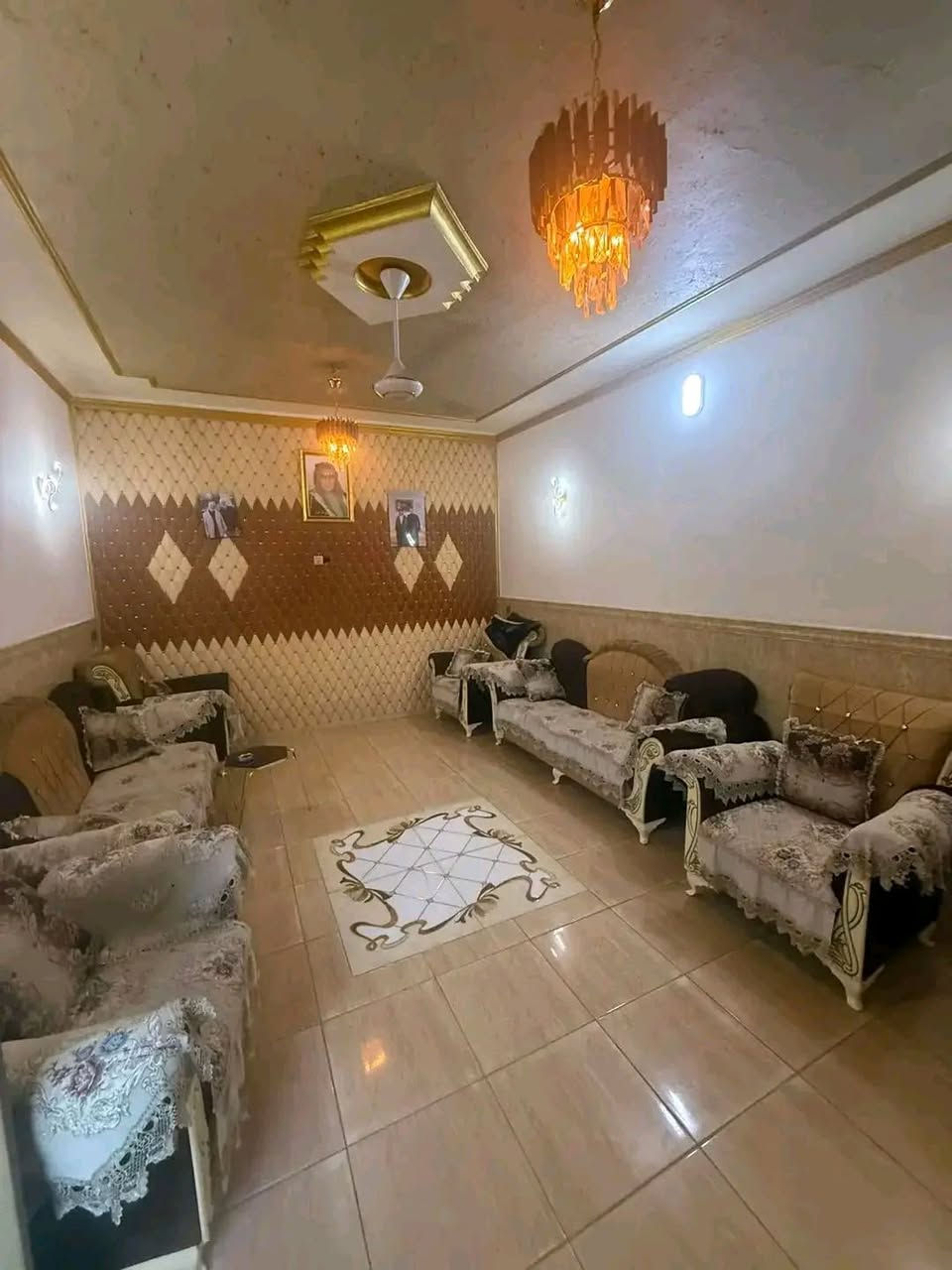 للبيع مساحة 125 
4 غرف نوم الواجهة 6 وربع 
السعر 270 وبي مجال 
طابو صرف سكني 
العنوان الكرخ الاعلام قرب جامع السجاد
الاستفسار الاتصال على حليم   ***********
