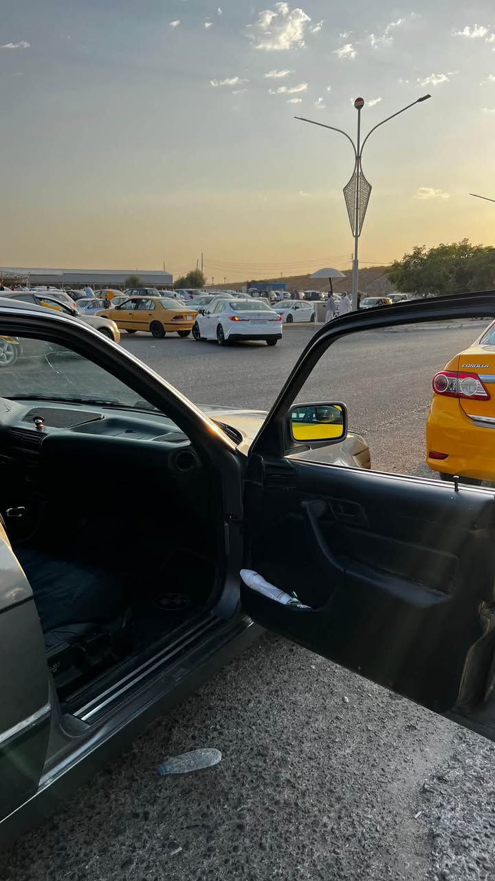 Bmw 525i مكينه وكير شرط رقم كركوك بطاقه بانزين بدون حادث كير عادي اكسل قفل تبريد  سعر 58  سنويه لل30مراوس بتكسي او خصوصي حسب القناعه مكانه كركوك ***********
