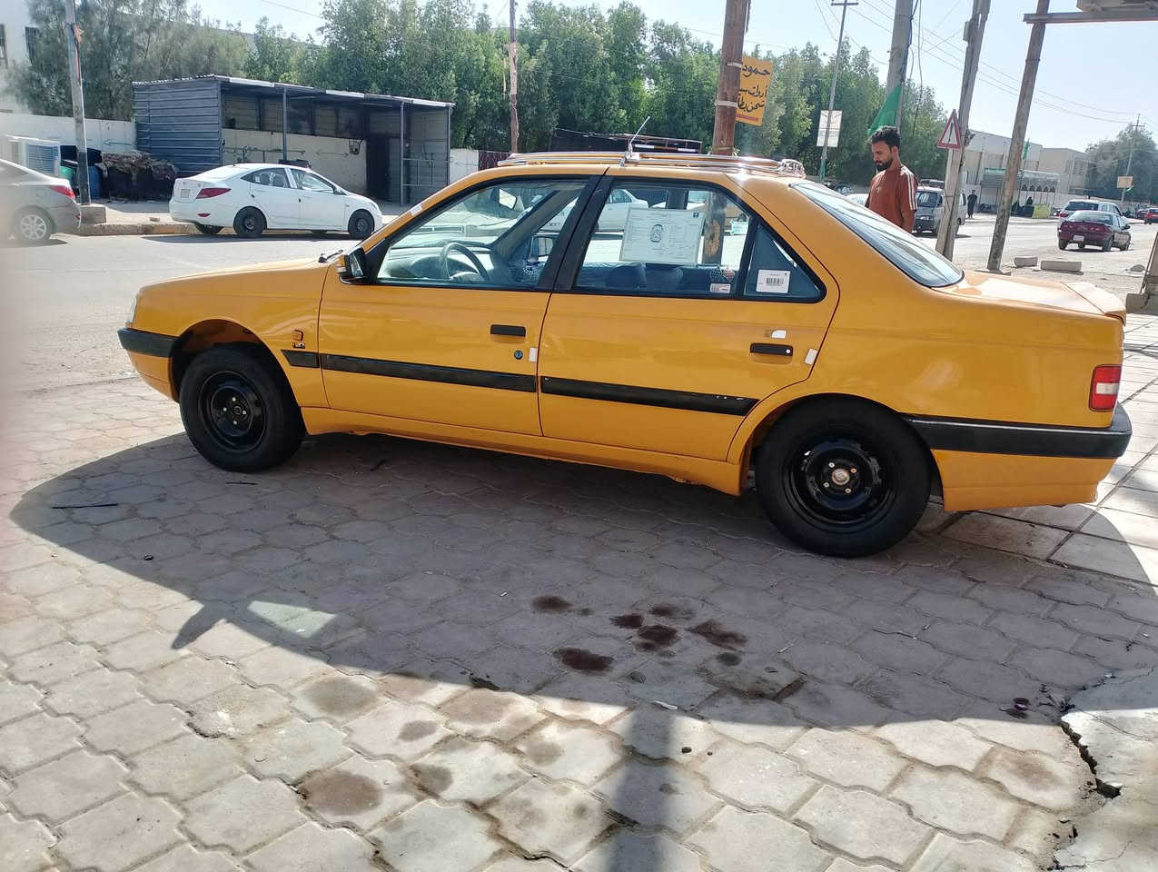 السلام عليكم بيجو اكد موديل 2016 رقم كربلاء نكليزي باسمي كهربائيات كير مكينه لاتنقيص لاتبخير  تبريد 
السياره مدوشمه عام جلاتين وارضيه جلد وسفاري وصندوك مدوشم جلاتين السياره بيها تلكيطات بصيطه ورشه جوه تريشه الباب الخلفي وشويه بلجاملغ 

مكاني ناصريه مركز
***********
السعر 50
