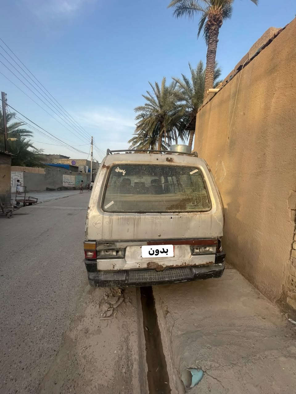 سلام عليكم كيه بسته موديل 1993 محرك بي بخار وكير وكسن مكفولات تريد تحويل تريد بدون تحويل سعر 10وبيه مجال مكان بغداد معامل *********** رقم راعيه
