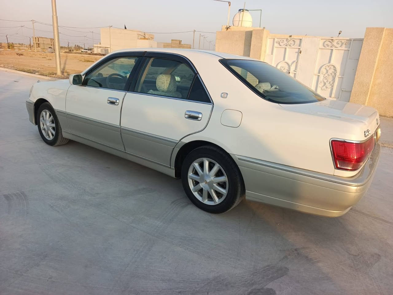 ٢٠٠٣ • مكينة D4 • رقم ديالى