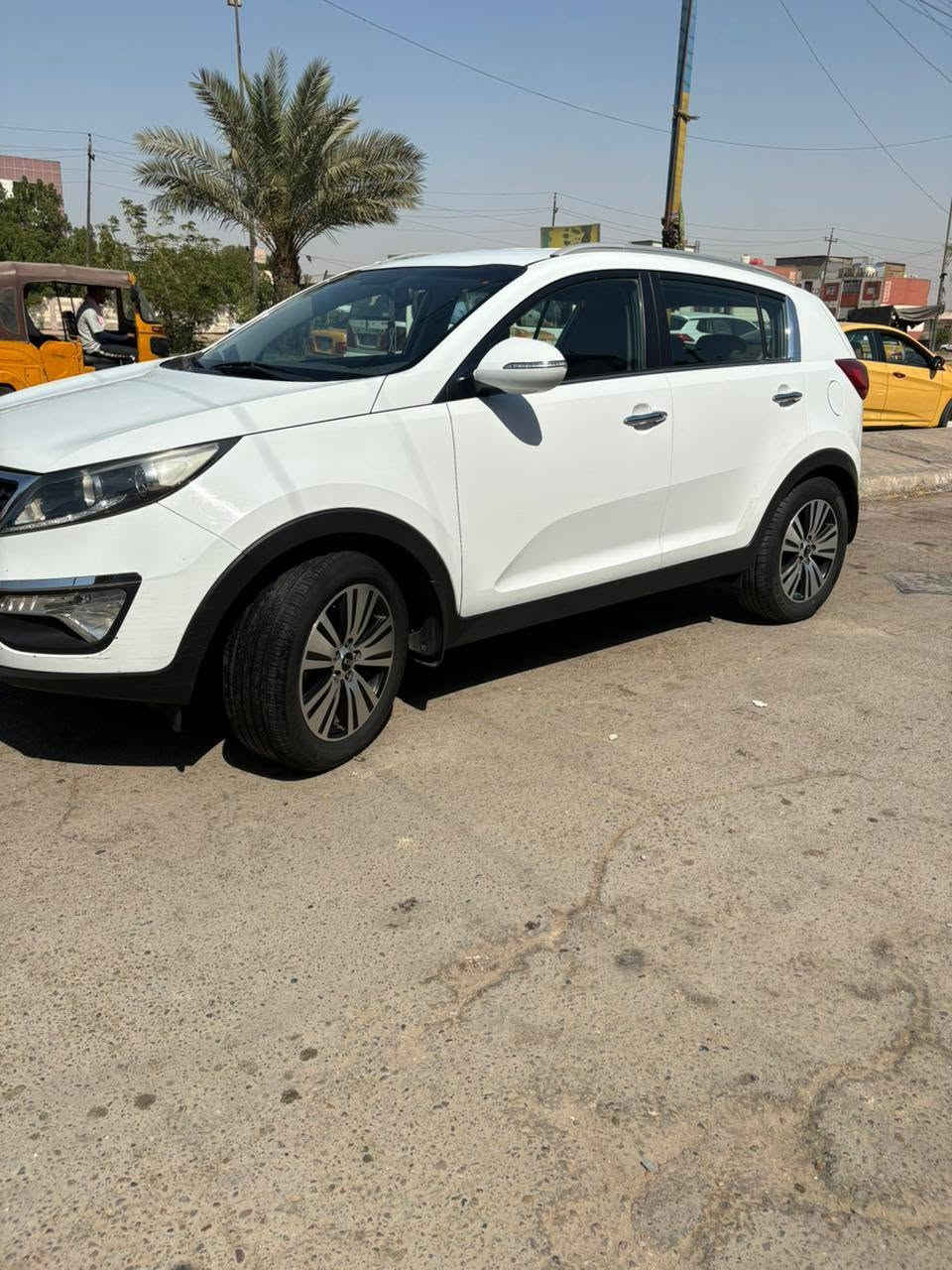 السلام عليكم سبورتج خليجي موديل16فول موصفات ما عده بليراما رقم بغداد بسمي سياره هزه جديده 

موصفات السياره
1 بصمه 2
2 تحكم استيرن جهتين
3مري كهربائيات شفط
4 سياره ماشيه 97 الف
5 سياره مكفوله كفاله عامه من الصبغ 
6 مكينه 2000 دوش مرغوب
السعر 150 وبيها مجال واني خادم 
العنوان بغداد مدينة الصدر 
رقم الموبايل ***********
