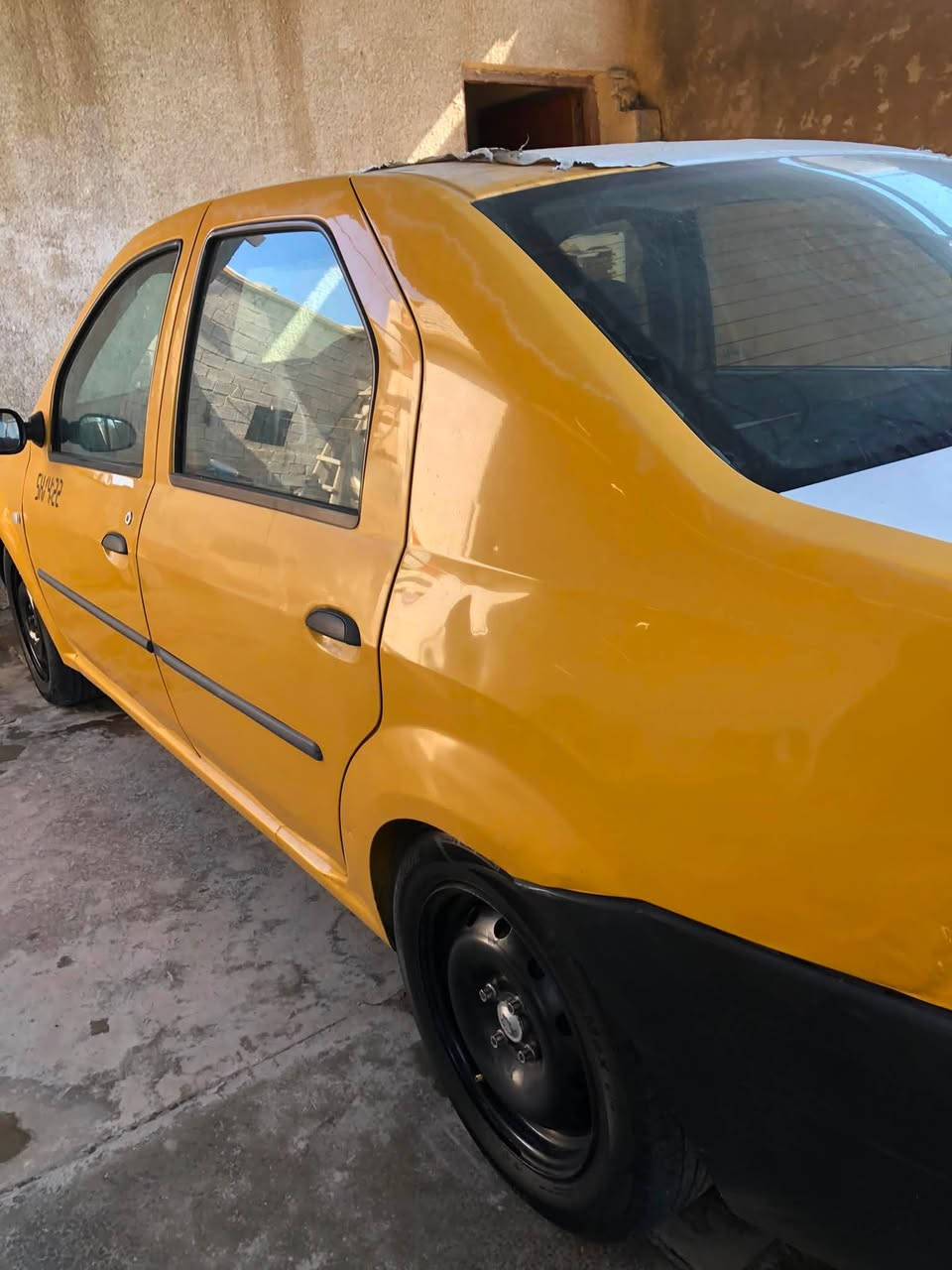 سلام عليكم رينو موديل 14
سترين بور جام كهربائي 
كير مكنيه جديد لا تبخير لا نضوح كفاله كير مع المكينه 
حداديته 75 % رقم انكليزي الجديد رقم ديالى 
كشرته حلوه فقط نص باب صبغ باب الخلفي لسيايق 
تبريد نقصه غاز سنويه ما ساقطه هزه هم ما ساقطه 
معروضه ب40 ورقه بيها مجال لطيبين 
مكانه زعفرانيه 
الرقم 
‏‭***********‬
