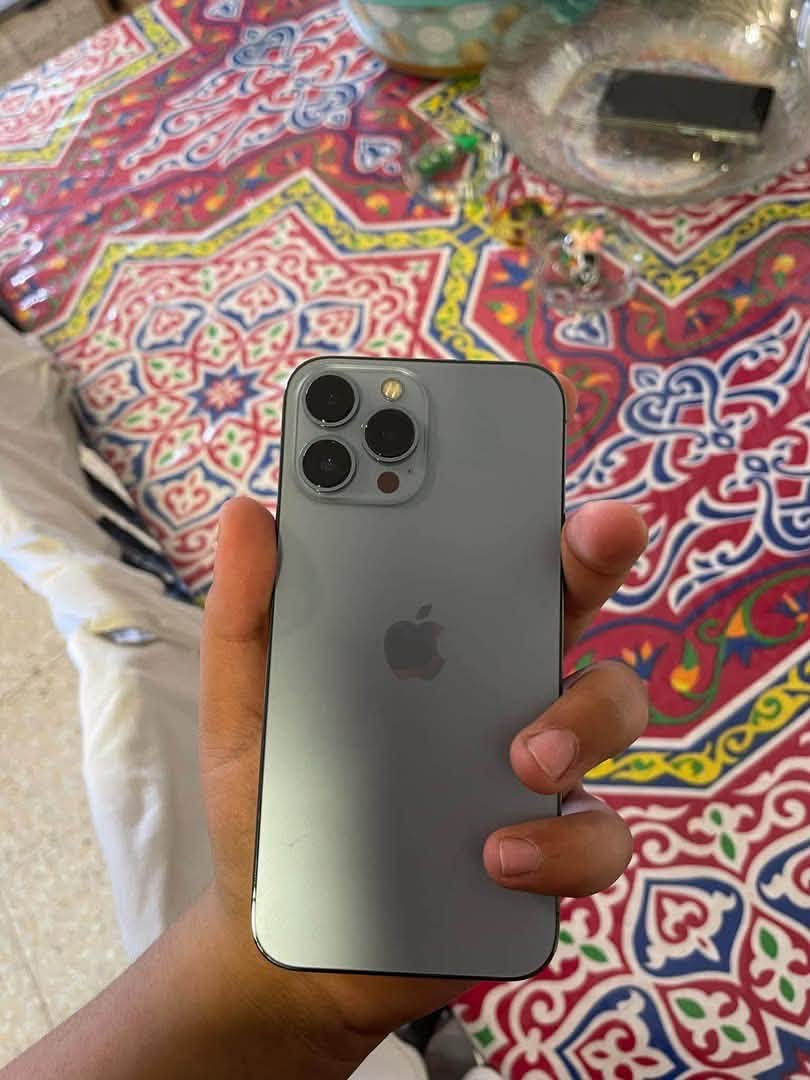 ايفون ١٣ بروماكس • ٢٥٦ • مبدل شاشه